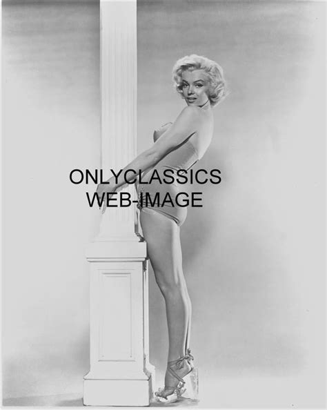 Amazon Com OnlyClassics Sexy HOT Blonde Marilyn Monroe Swimsuit