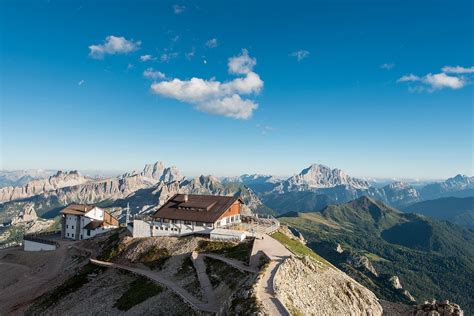 Rifugio Lagazuoi Cortina Dampezzo Italië Fotos En Reviews