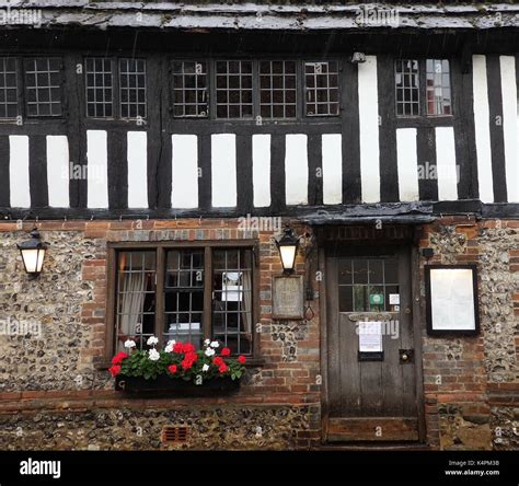 The George Inn Alfriston East Sussex Hi Res Stock Photography And
