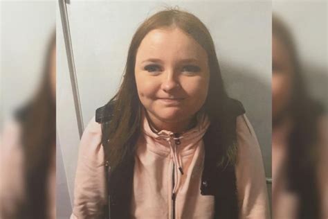 Police Search For Missing 13 Year Old Girl Last Seen