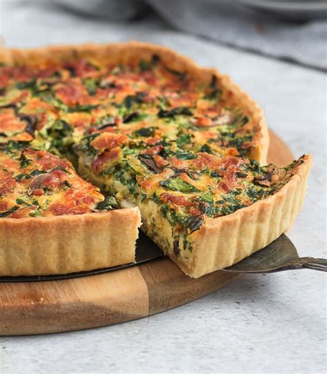 This Spinach And Mushroom Quiche Recipe With Crust Is Great For Every