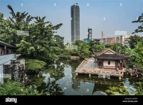 Pagode Von Teich Bei Kowloon Walled City Park In Hong Kong