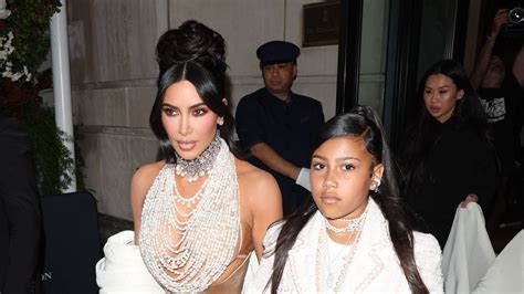 Süß Kim Kardashian Teilt Ein Video Vor Norths Geburtstag Promiflash