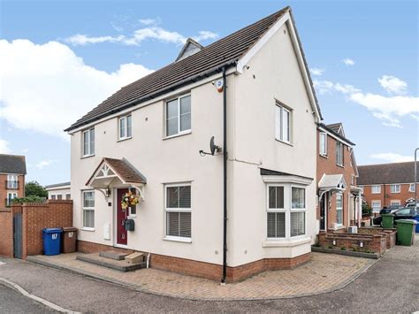 3 Bed Detached House For Sale In Hill House Drive Chadwell St Mary