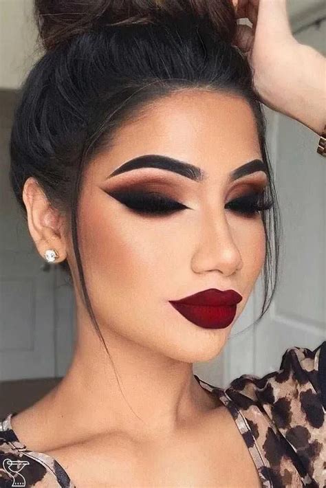 195 Gorgeous Smokey Eyeshadow Makeup Ideas For Women Burgundy Makeup