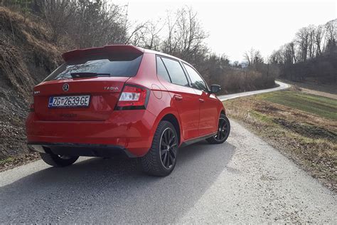 Skoda fabia monte carlo 1.2 tsi acceleration. TEST Škoda Fabia Monte Carlo 1,2 TSI - Auto i točka