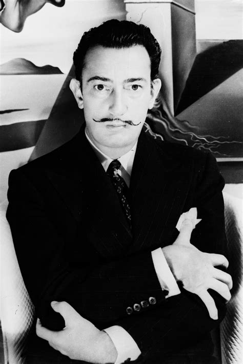 Quand Salvador Dalí Peignait Sur Commande Pour Un Laboratoire