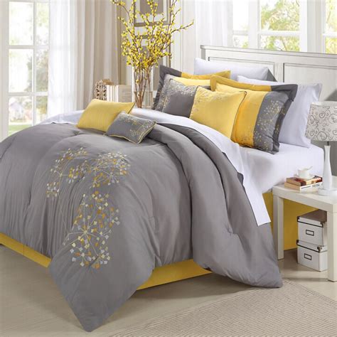 Gray yellow bedroom theme decorating tips. Yellow and Gray Bedding That Will Make Your Bedroom Pop