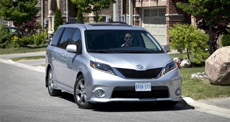 2020 Toyota Sienna Xle Review Latest Car Reviews
