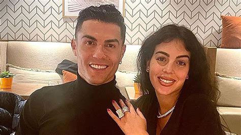 Cristiano Ronaldo And Georgina Rodriguez Introduce Baby Daughter