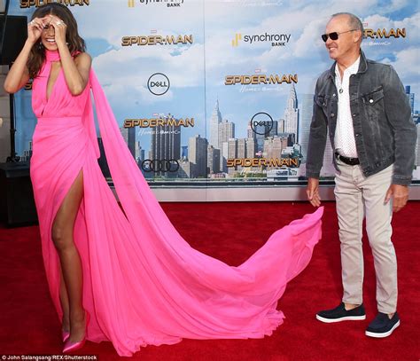 Zendaya Dazzles In Flowing Pink Gown With Thigh High Slit Daily Mail Online