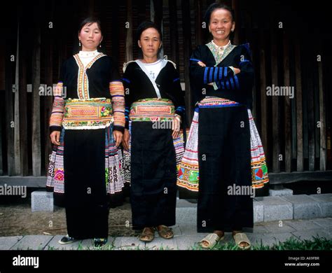 Three Hmong ladies dressed in traditional clothes. Vietnam Stock Photo ...