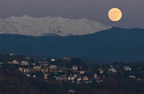 Cold Moon 2019 12 Stunning Photos Of The Final Full Moon Of The Decade