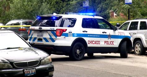 Cpd Searches For Shooter Who Killed Elderly Rogers Park Man Cbs Chicago