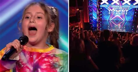 9 Jährige Singt Klassiker Bei Talentshow Und Sorgt Für Begeisterung