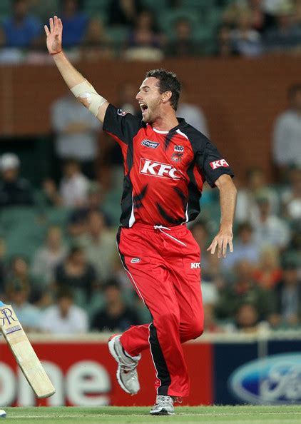 Shaun Tait Profile Biography And Images The Sport And Football Report