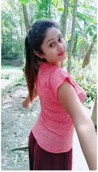 college girls cute beautiful indian college girls dp profile pics for whatsapp facebook