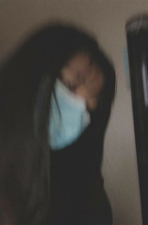 pap blur girl hiding face face aesthetic bad girl
