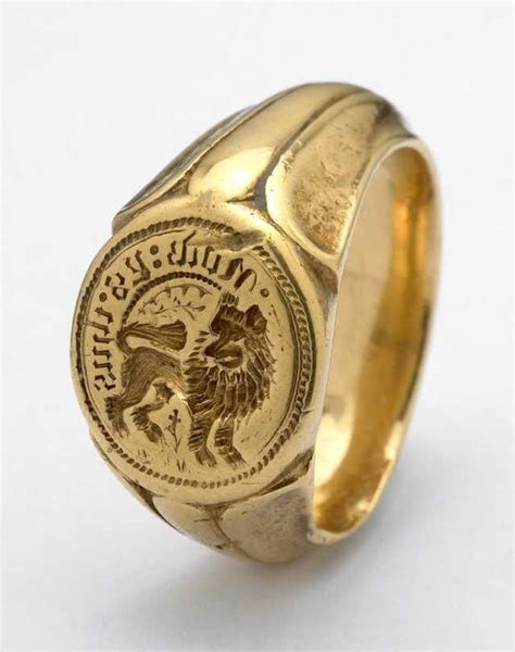 Golden Signet Ring Found On The Site Of The Battle Of Towton 1461
