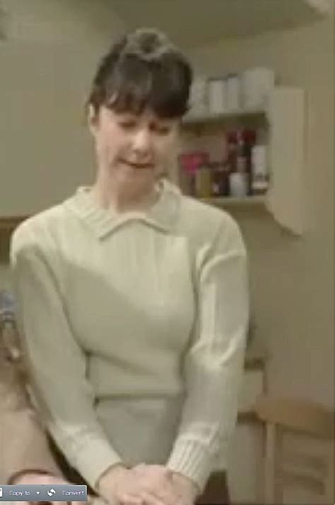 A Demure And Attractive Young Sarah Thomas In The Last Of The Summer Wine Last Of Summer Wine