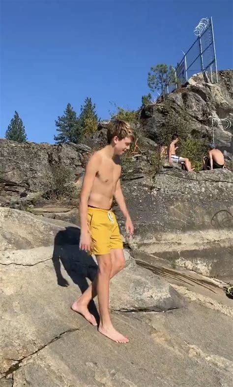 Thestarscomeouttoplay Carson Lueders Shirtless And Barefoot