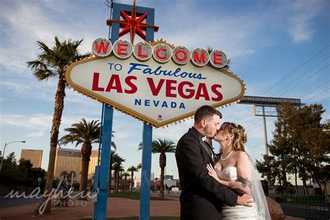 Getting married in vegas is much easier than any other place as you don't need to blood tests, waiting period or hassle. Decided to get married in Vegas? | Married in vegas, Las ...