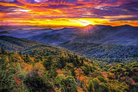 10 Best Places To See Fall Colors In The Smoky Mountains In