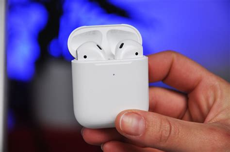 They were first released on september 7, 2016, with a 2nd generation released in march 2019. AirPods 2 Recensione: tanto stile e facili da usare, ora ...