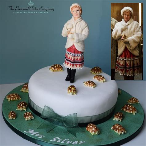 Judi Dench In Esio Trot With A Cake Full Of Tortoises Cakesdecor