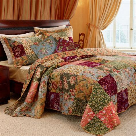 Full Queen Size 100 Cotton Patchwork Quilt Set With Floral Paisley
