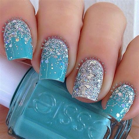 35 Winter Inspired Nail Designs That Are As Beautiful As Freshly Fallen Snow