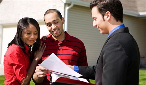 How Working With A Real Estate Agent Benefits You