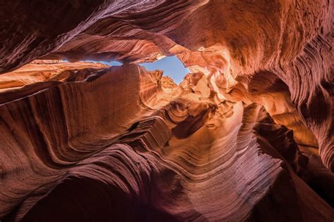 Avoid the crowds at the Antelope Canyon in Arizona and visit Secret Canyon and Canyon X instead