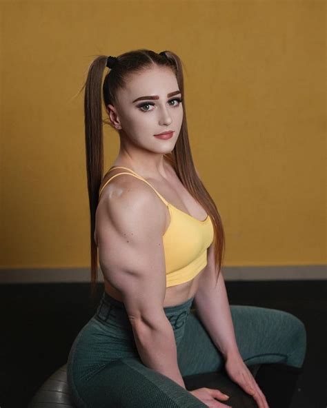 Video Meet Julia Vins The Cute Russian Bodybuilder Who Proved Sexy