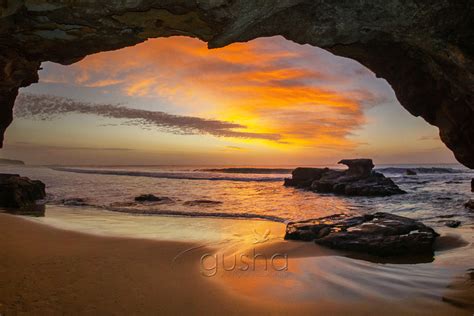 Caves Beach Sunrise Photo Rc3849 Gusha