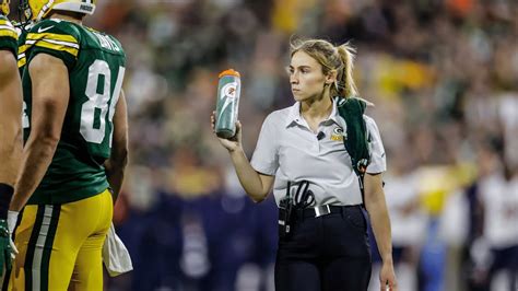 Get To Know Erin Roberge G’24 Athletic Trainer For The Green Bay Packers Moravian University