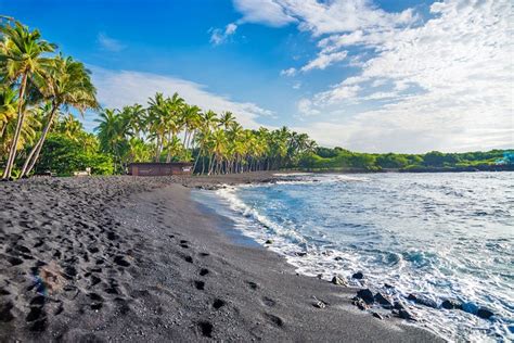Black Sand Beaches In Hawaii