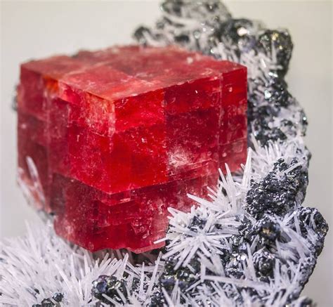 25 Extremely Beautiful Minerals And Stones Bored Panda