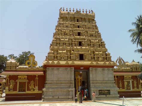 File:Gokarnatheshwara Temple 7042008.jpg - Wikimedia Commons