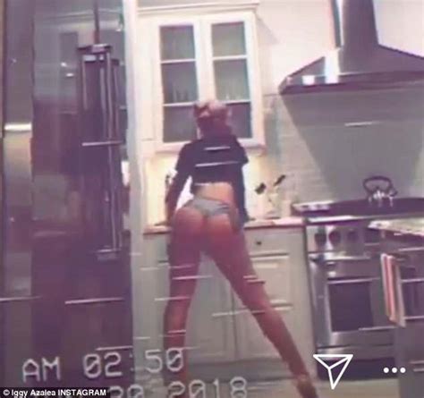 Iggy Azalea Shakes Her Thong Clad Backside In The Kitchen During Sexy