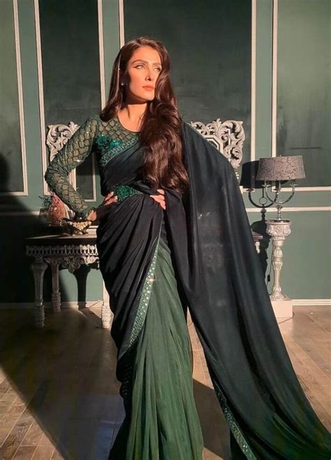 2021 Celebrities In Saree Look Classy Showbiz And Fashion