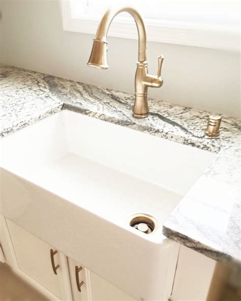 White Farm House Sink Kitchen Remodel Pull Down Faucet Gold Faucet