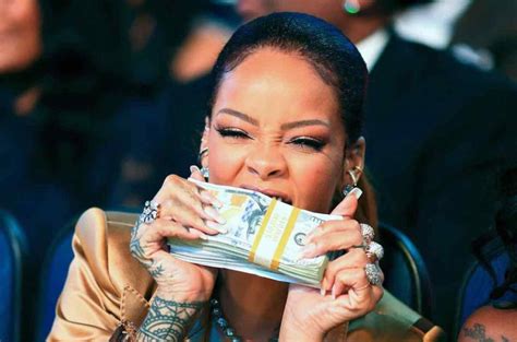 ≡ Rihanna Is Officially A Billionaire At 33 Years Old 》 Her Beauty