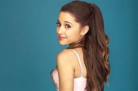 Ariana Grande Leaked Nude Photos Popstar In Naked Picture Scandal