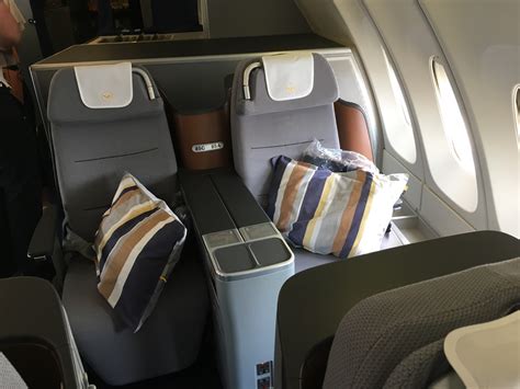 Review Lufthansa Business Class In Der Boeing 747 400 Upper Deck