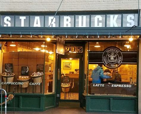 The Original Starbucks In Seattle Washington