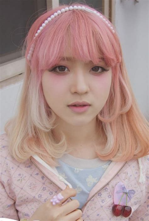 Look No1 Hair Color Look No 3 Makeup Blush Under Eyes In Rose Pink Nastygal