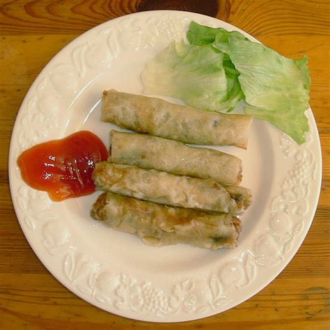 Sie können das im rezept verwendete gehackte. Vietnamesische Frühlingsrollen (Rezept mit Bild) | Chefkoch.de