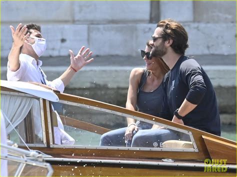 Full Sized Photo Of Jared Padalecki Wife Genevieve Boat Ride Venice 16 Photo 4592516 Just Jared