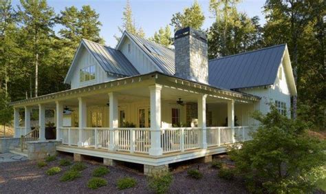 Wrap Around Porch Farmhouse Style Homes Southern Home Plans
